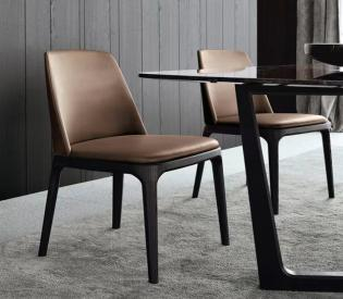 Nordic style dining chairs, modern, minimalist, fashionable and creative, suitable for home use, restaurant and hotel, with leather-covered and solid wood backrests.