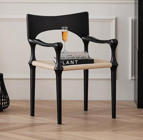 Middle Ages-style solid wood high-backed creative leisure chair, lightweight single-person minimalist chair.